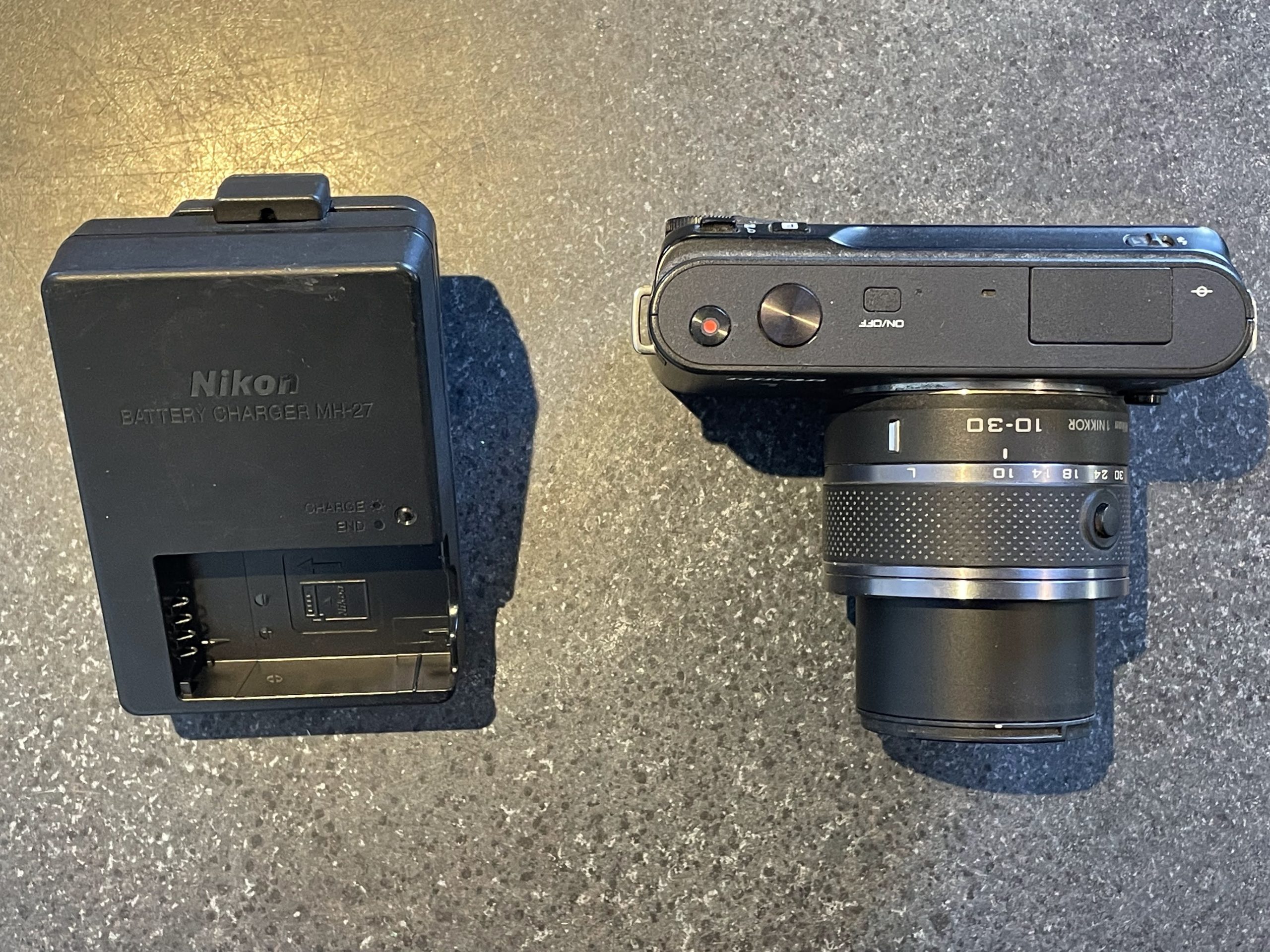 Nikon J1 - Image 2